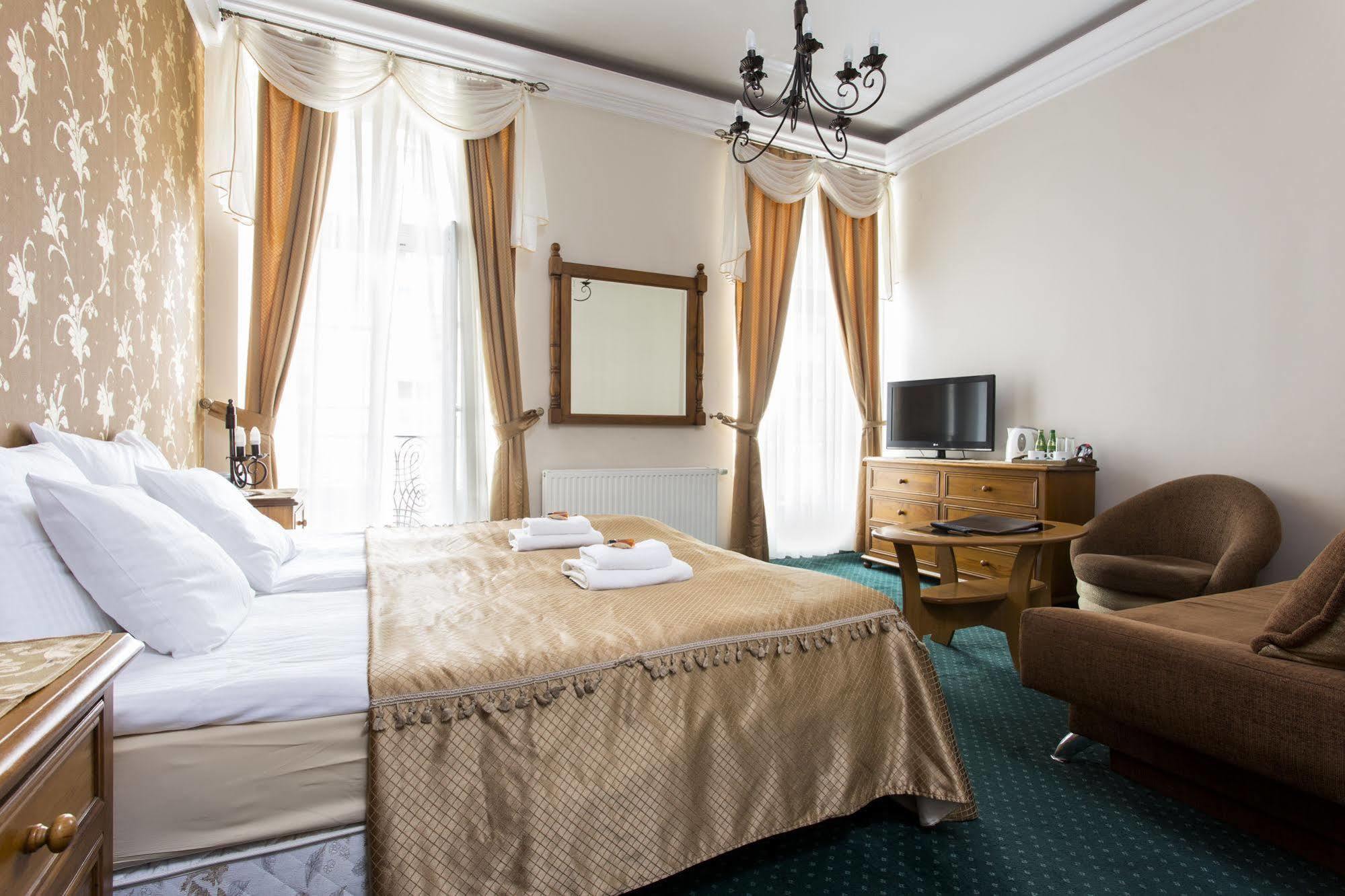Abella & By Artery Hotel apartamentowy Kraków