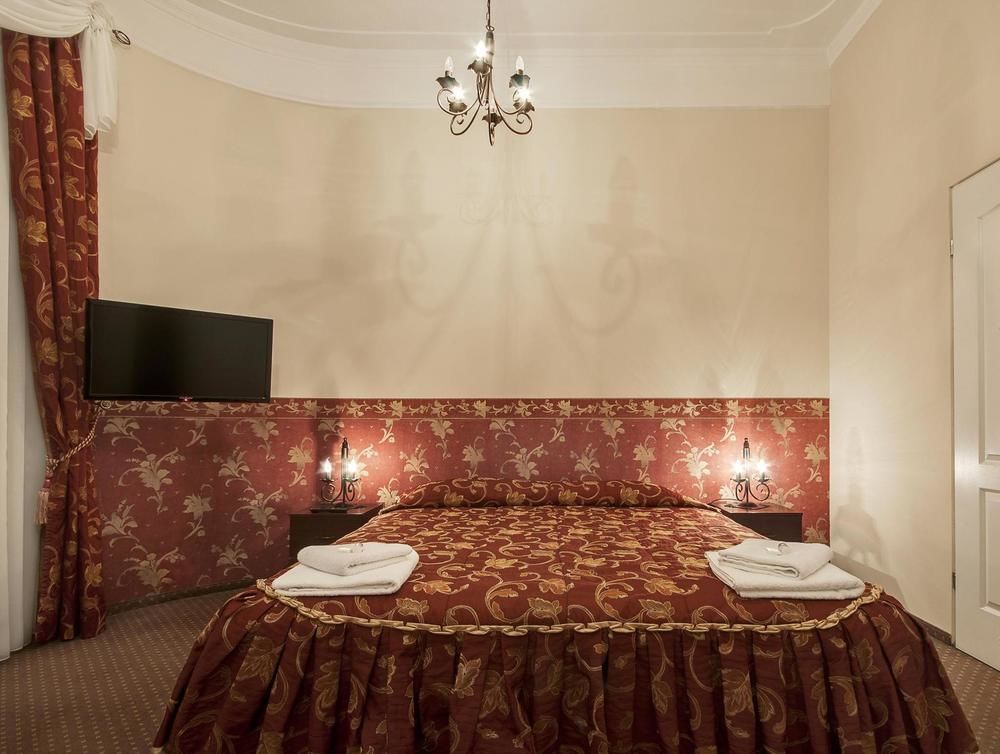 Aparthotel Abella & By Artery 3*